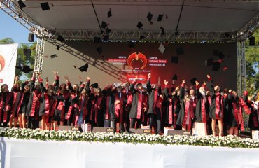 Konya Gıda ve Tarım Üniversitesi İlk Mezuniyet Törenini Yaptı, Diplomasını Alan Mezunlar Torku’da Hemen İşe Başladı