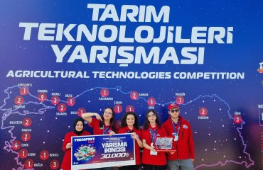 Üniversitemiz Plantwave Takımı, Teknofest 2023'te Tarım Teknolojileri Kategorisinde Türkiye İkincisi Oldu